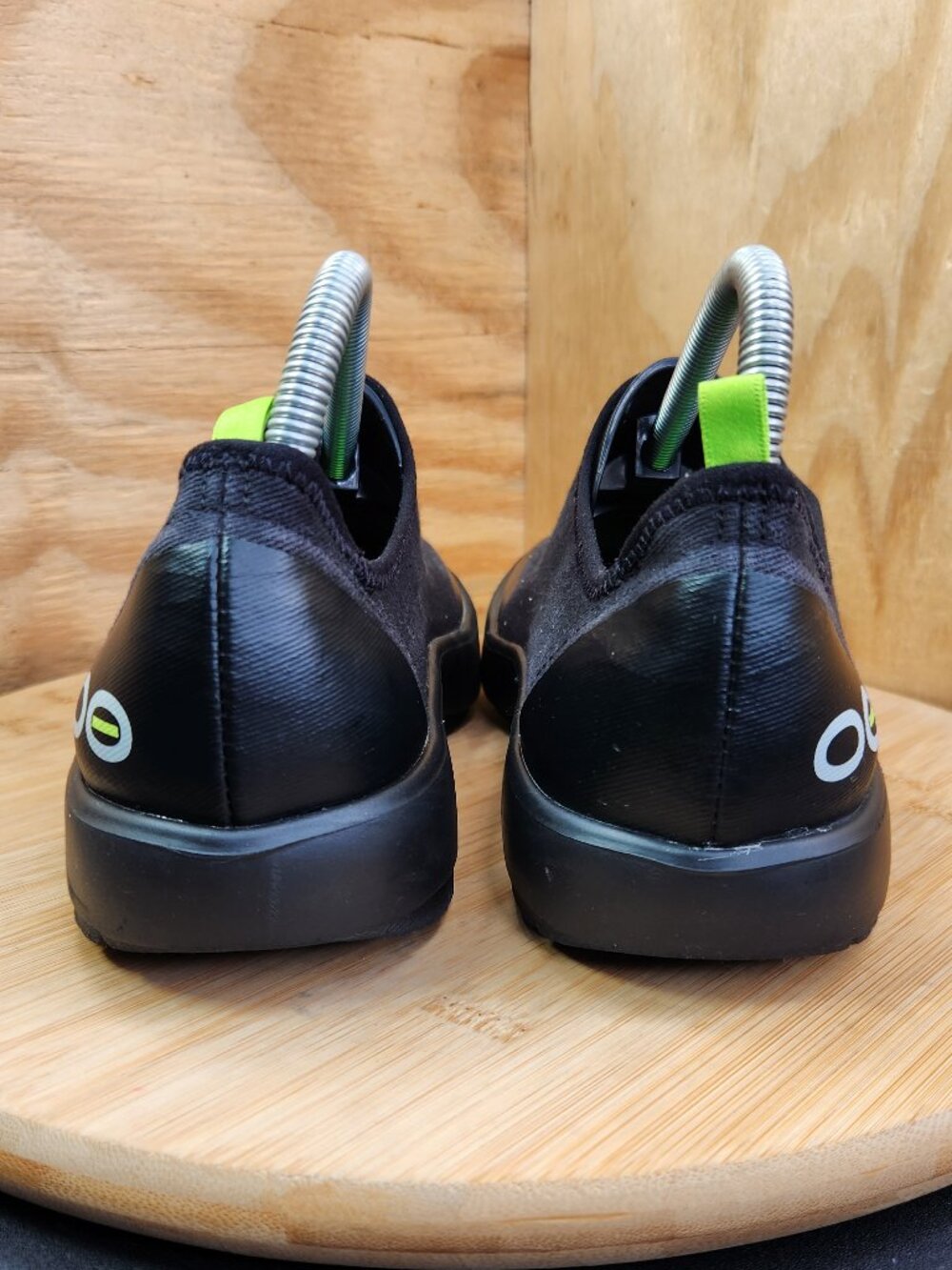 Oofos OOmg Womens Black Low Recovery Shoes Sneakers Size 9 - Picture 5 of 9